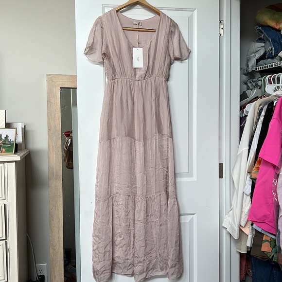 Dresses & Skirts - NWT!! Silk blush colored maxi dress